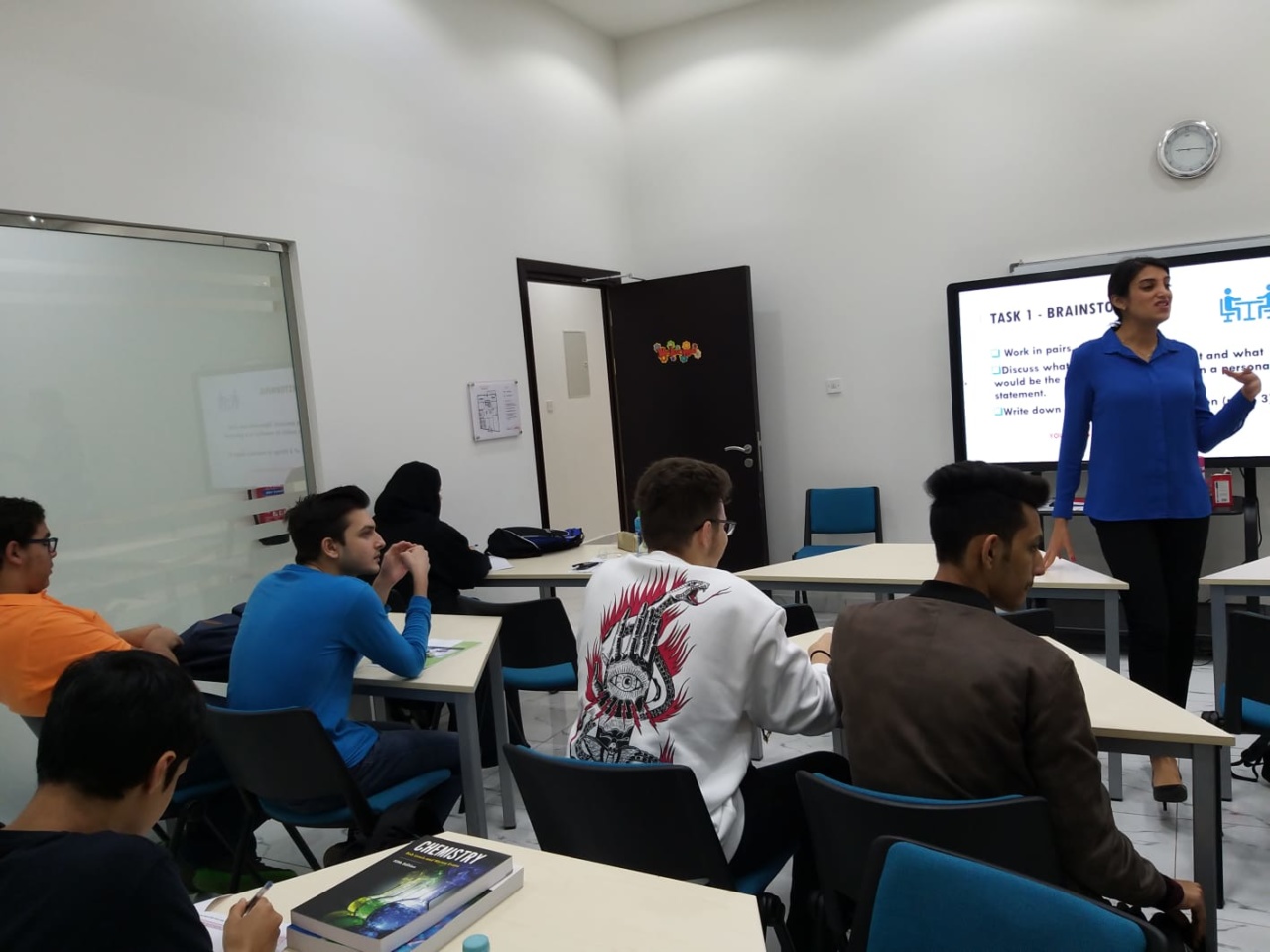 Students at University Foundation College brainstorming what should go into a personal statement.