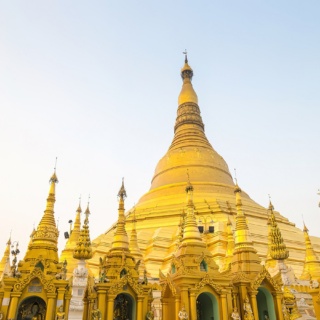 Acumen International College