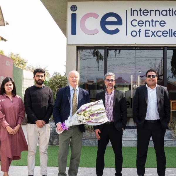 International Collaborations: De Montfort University visits Pakistan!